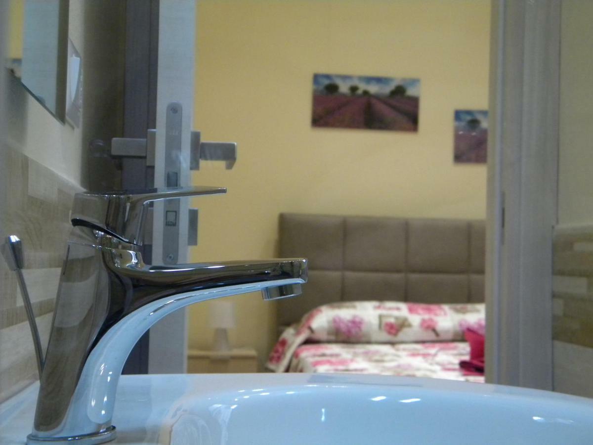 La Casetta Del Viale 13 Palermo Eksteriør bilde